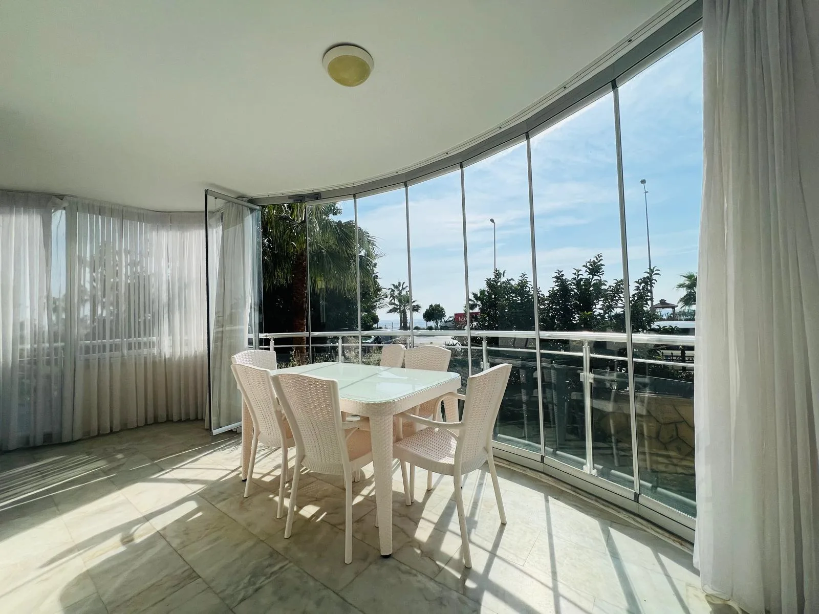 Denize Sıfır, 125 m² Genişliğinde 2+1 — €160.000